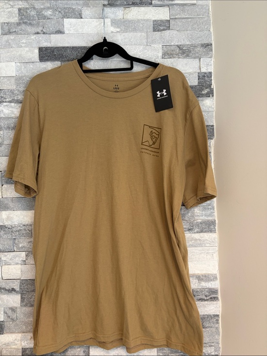 Under Armour Other - Under Armour men's t-shirt new with tags